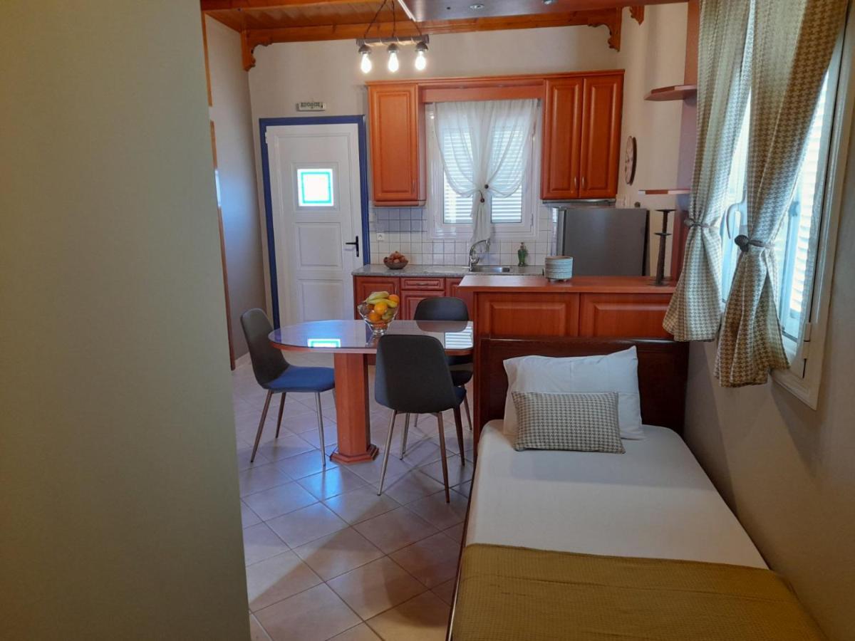 Katerina House Apartment Finikounta Ngoại thất bức ảnh